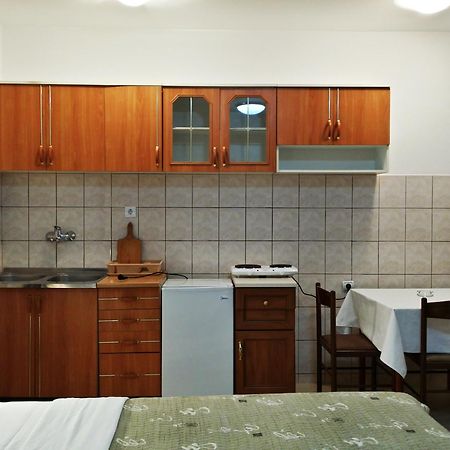 Apartments Dragisic 스베티스테판 외부 사진