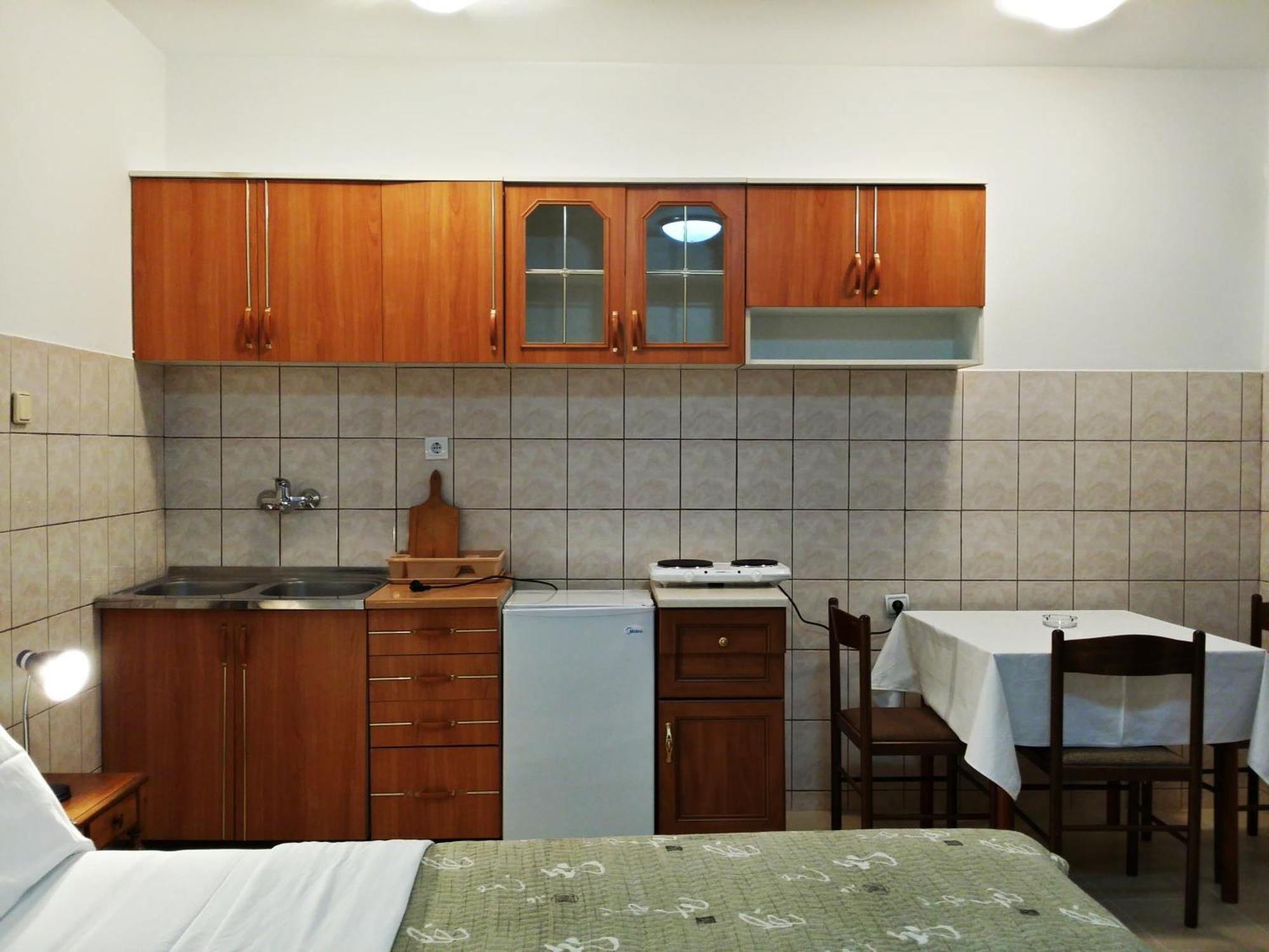Apartments Dragisic 스베티스테판 외부 사진