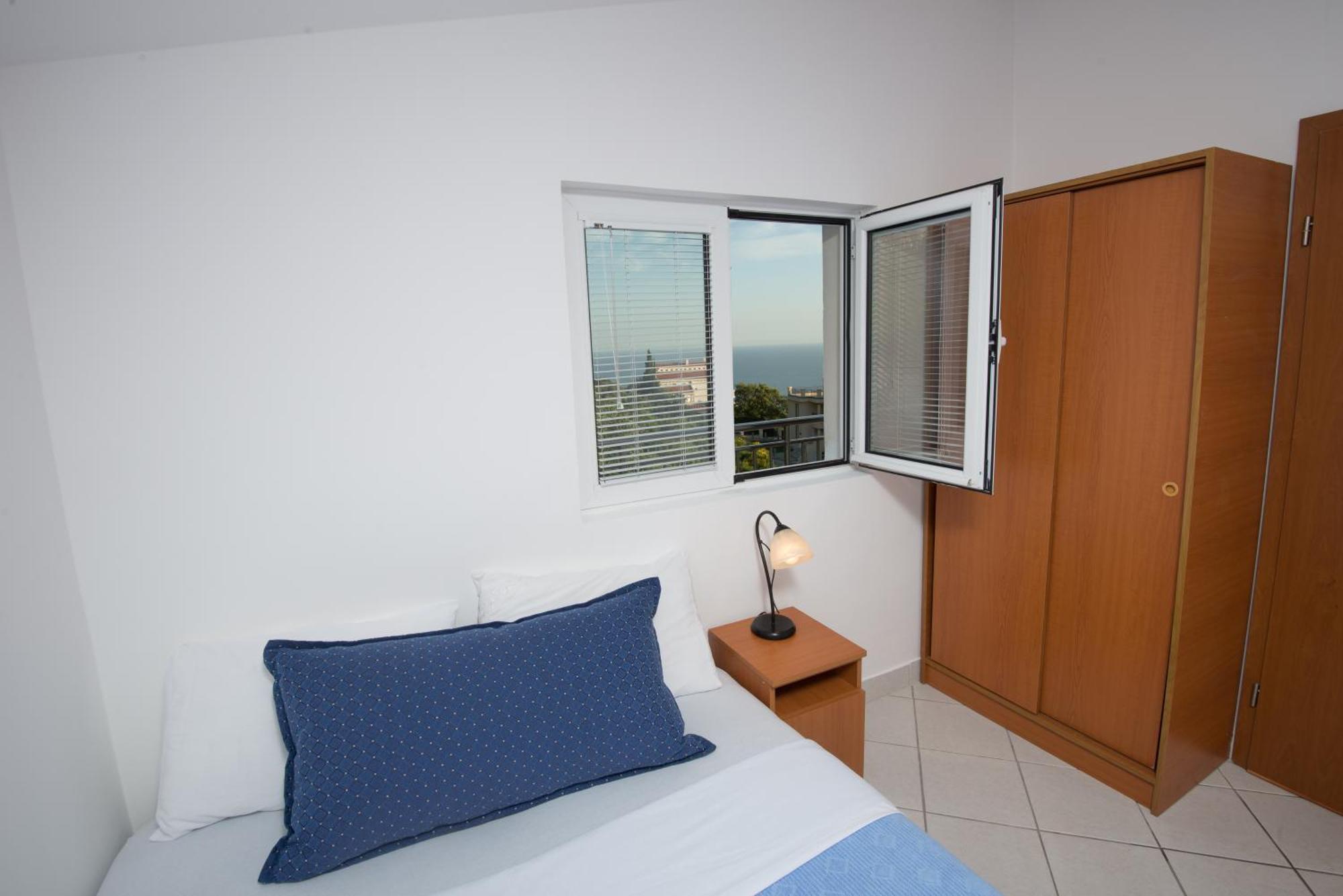Apartments Dragisic 스베티스테판 객실 사진