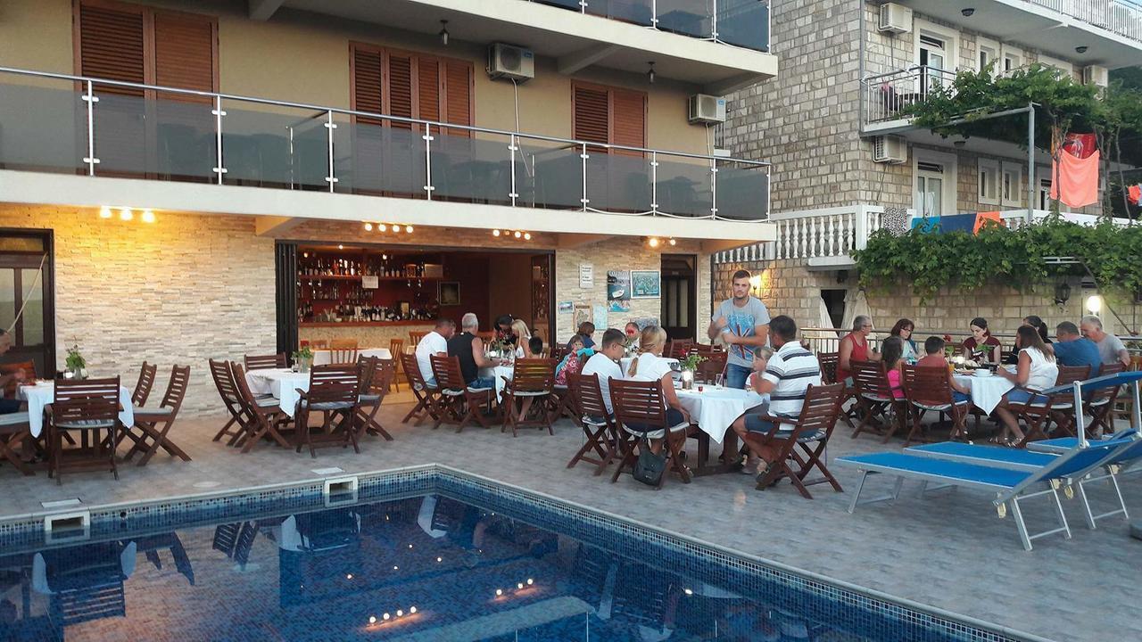 Apartments Dragisic 스베티스테판 외부 사진